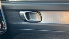 Volvo XC40 2.0 B3P Core 5dr Auto Petrol Estate